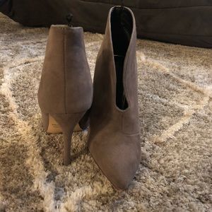 Brand new ankle boot heels.
